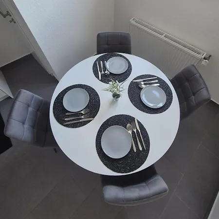 Dein Feriennest Ueber Daechern * 皮尔马森斯