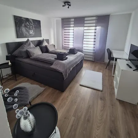 Dein Feriennest über Dächern Apartment *